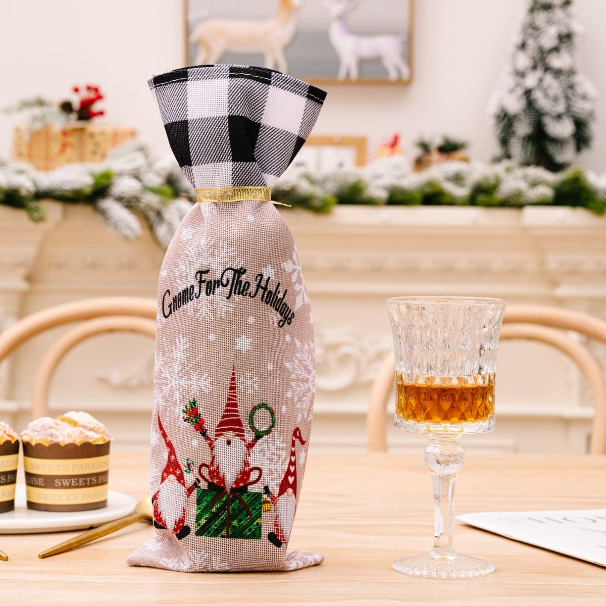 2-Piece Christmas Plaid Wine Bottle Covers - Image 3