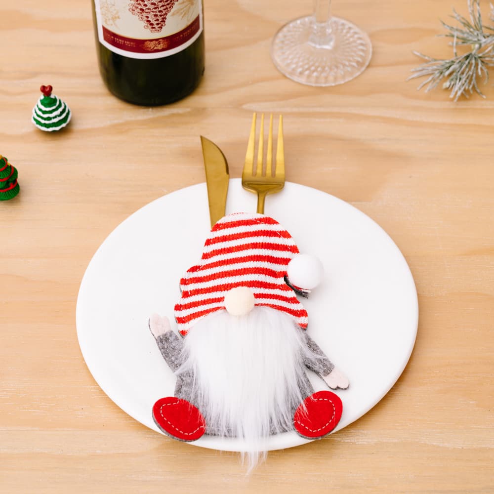 3-Piece Faceless Gnome Cutlery Holders - Image 8