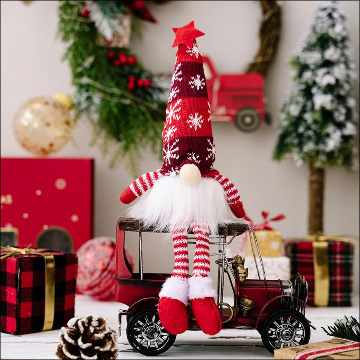 Assorted 2-Piece Light-Up Faceless Gnomes - Image 4