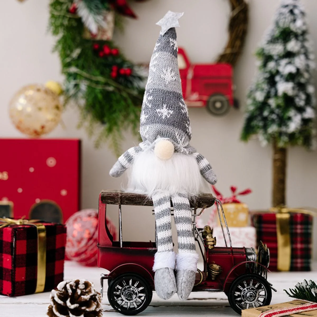 Assorted 2-Piece Light-Up Faceless Gnomes - Image 6