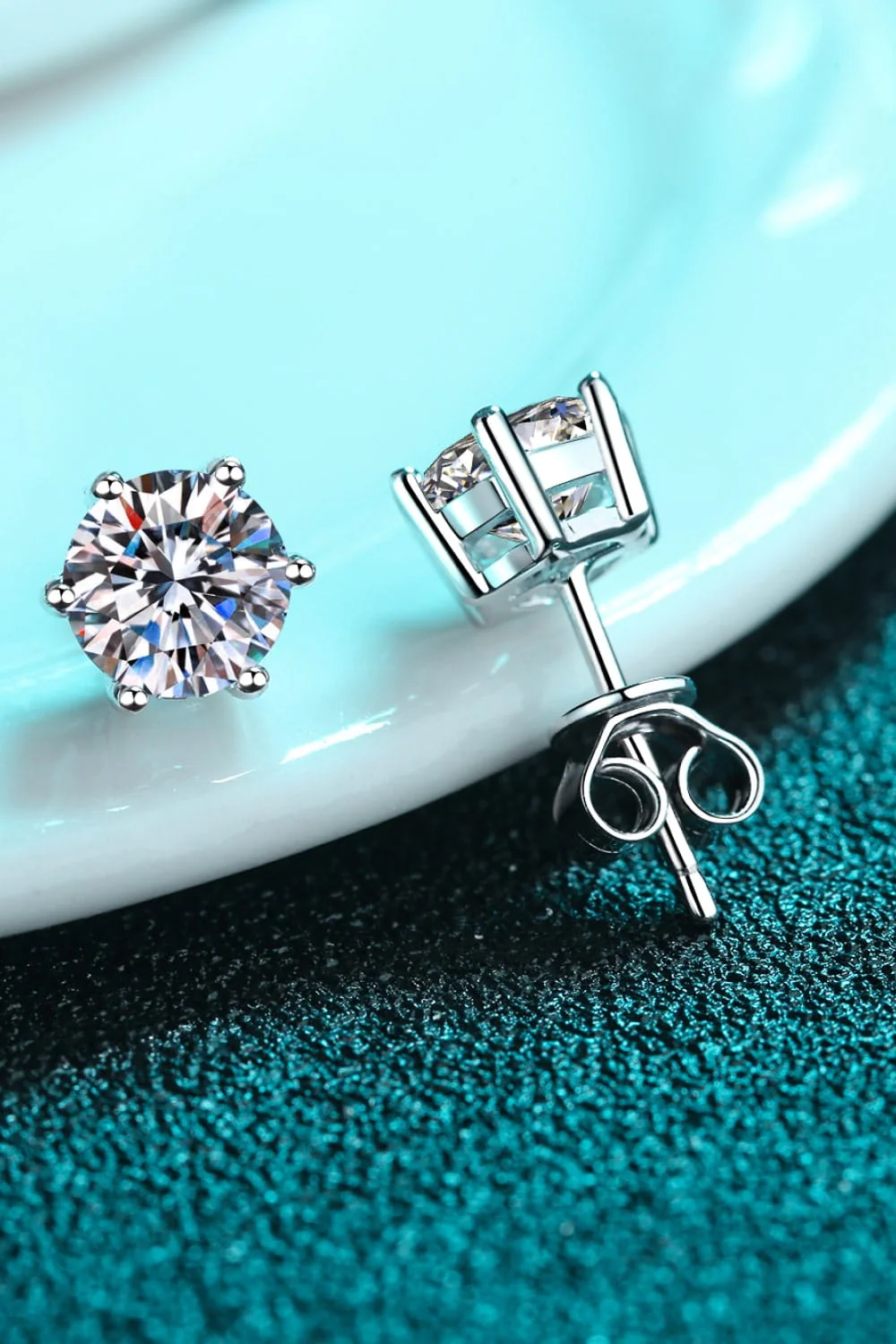 Endless Cheer Moissanite Stud Earrings - Image 2