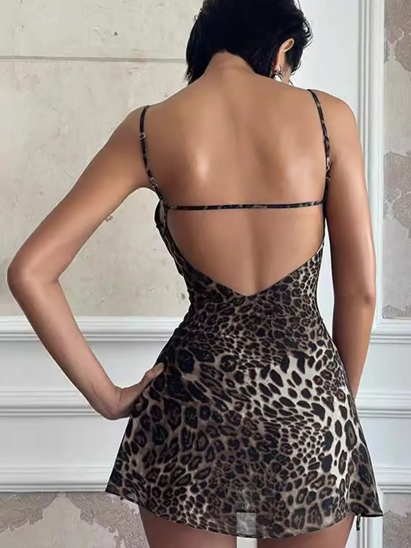 Sexy Leopard Print V-Neck Cami Dress - Image 2