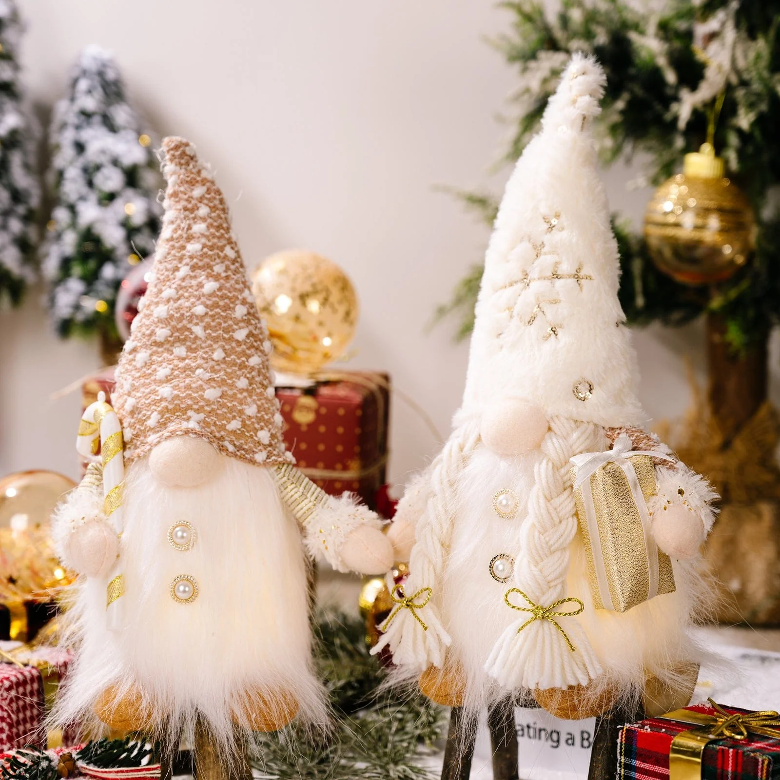 Light-Up Faceless Gnome - Image 4