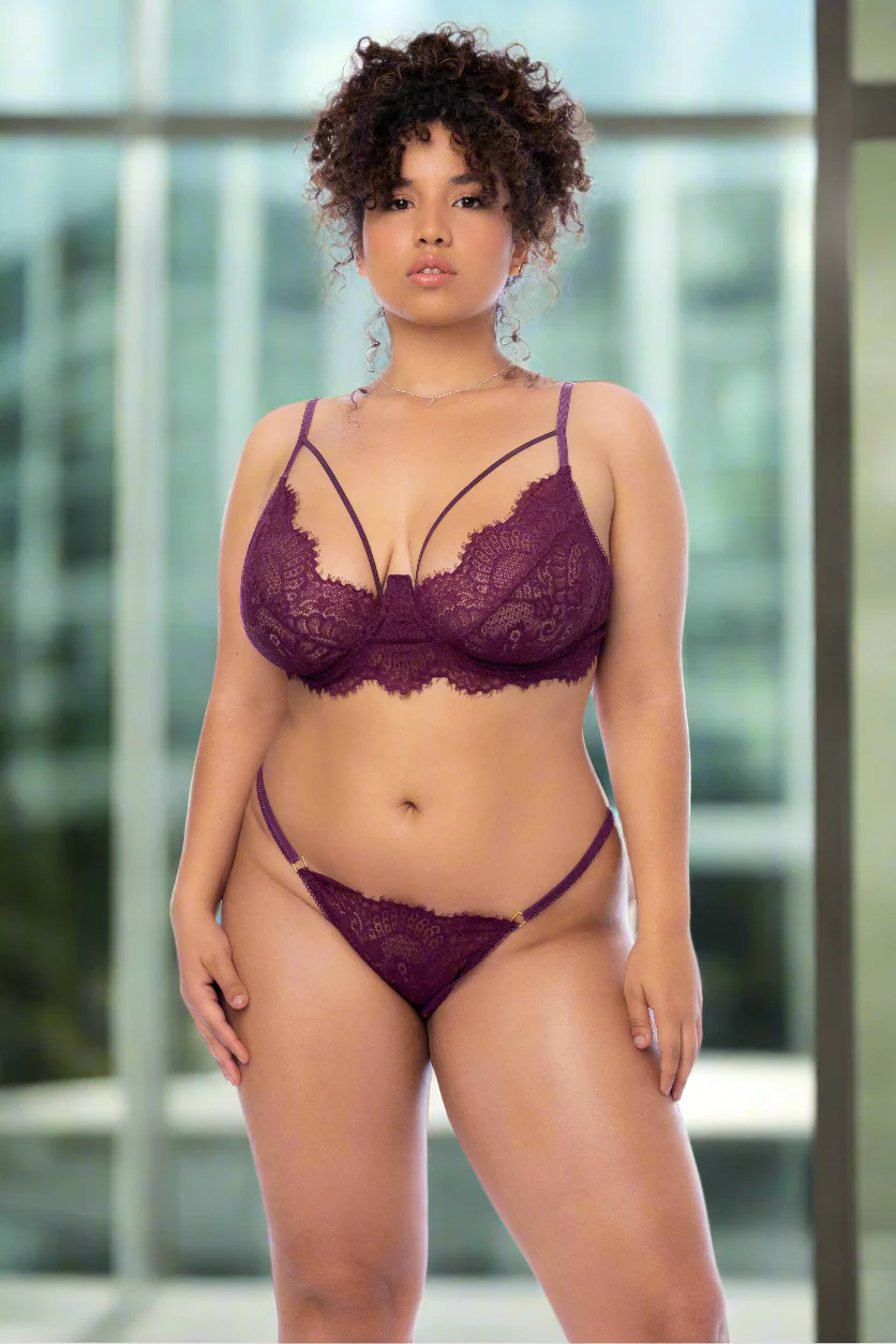 Plus Size Green Eyelash Lace Underwire Bra, Garter Belt & Thong Panty Lingerie - Image 8