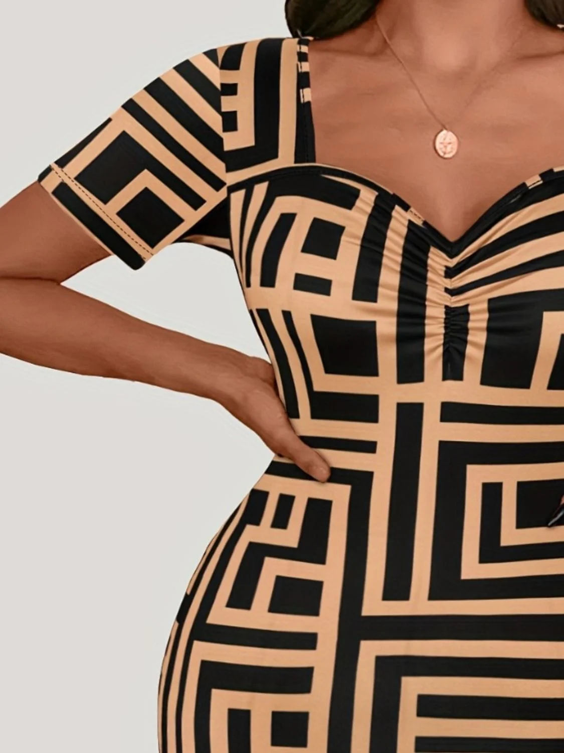 Plus Size Black w/ Tan Print Sweetheart Neck Short Sleeve Mini Dress - Image 3