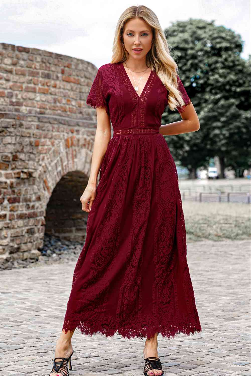 Scalloped Trim Lace Plunge Dress - Image 11